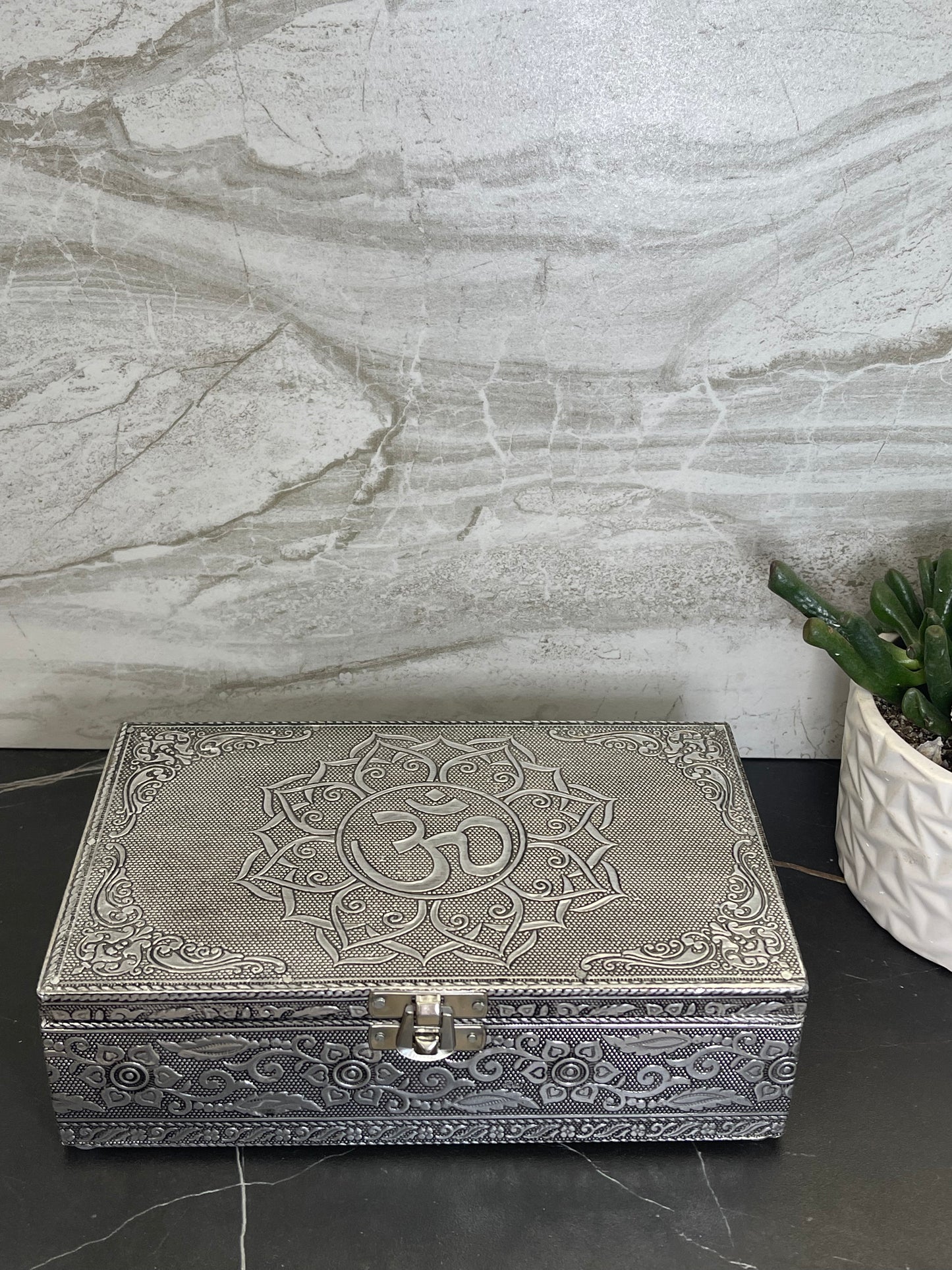 OM Decorative Tin Jewelry Box